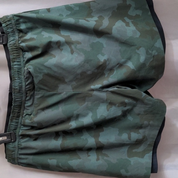 Chubbies Dark green ŒCamouflauge Shorts XL - Picture 2 of 11